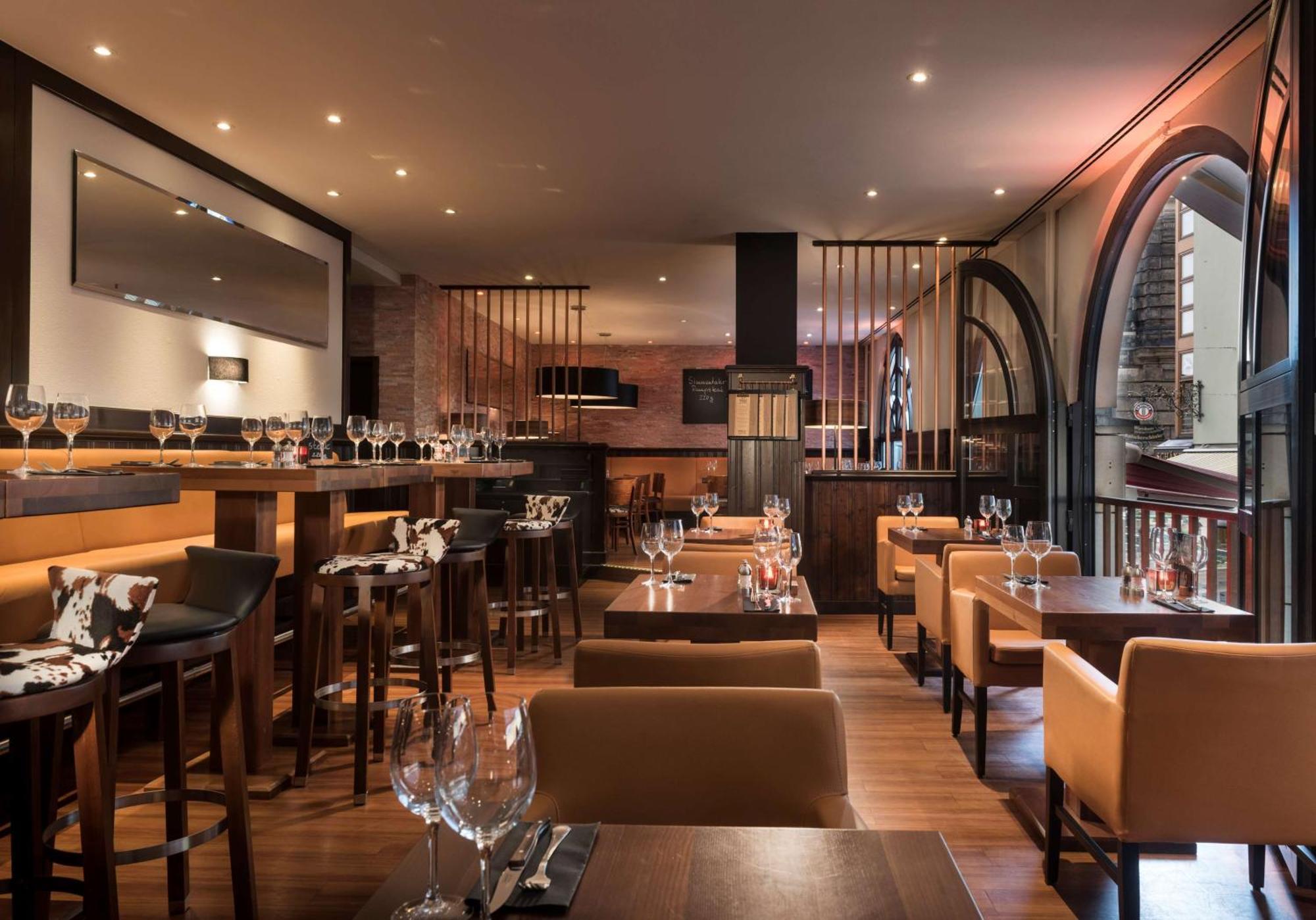 Hilton An Der Frauenkirche Отель 4*