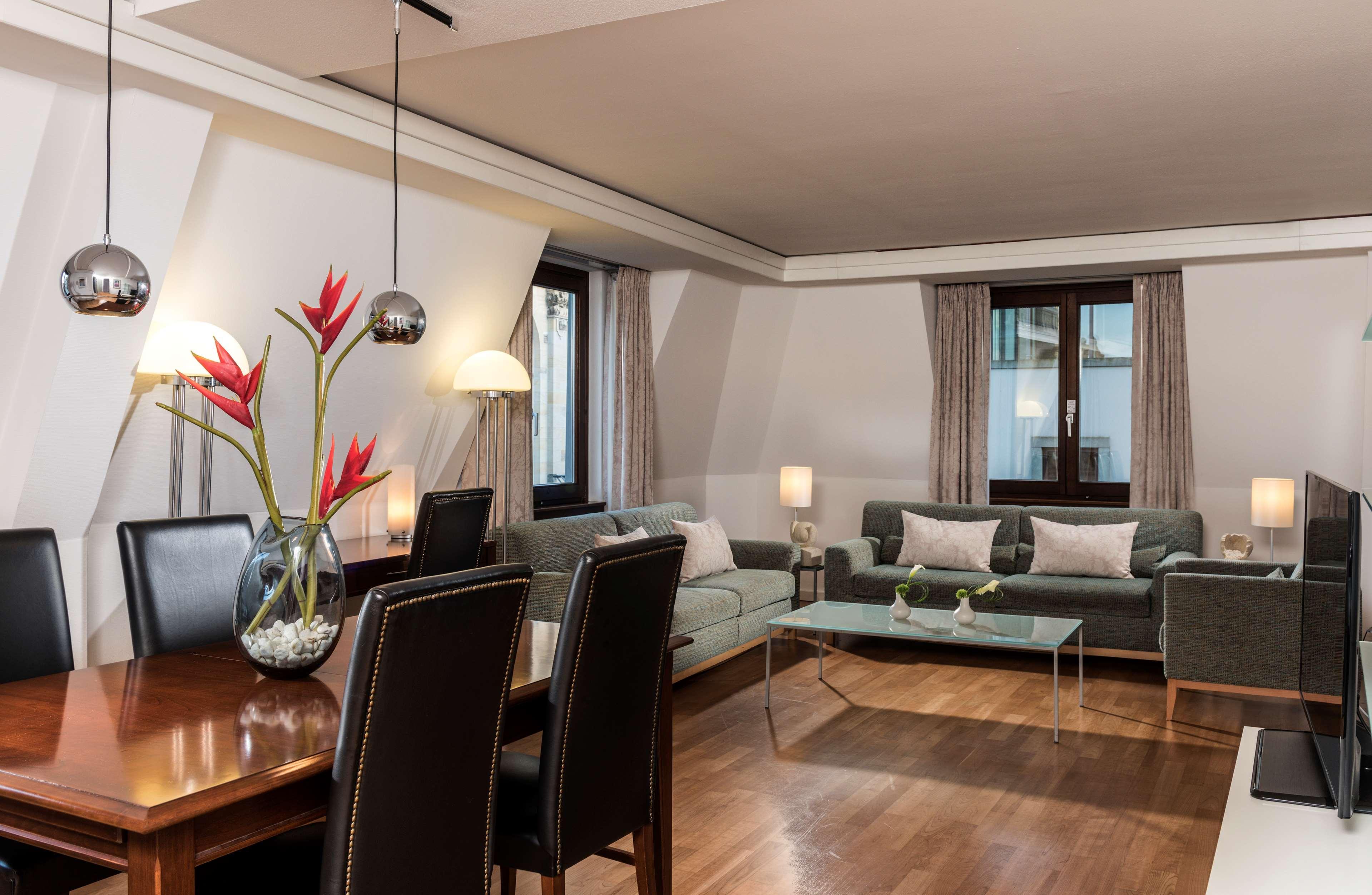 Отель Hilton An Der Frauenkirche 4*